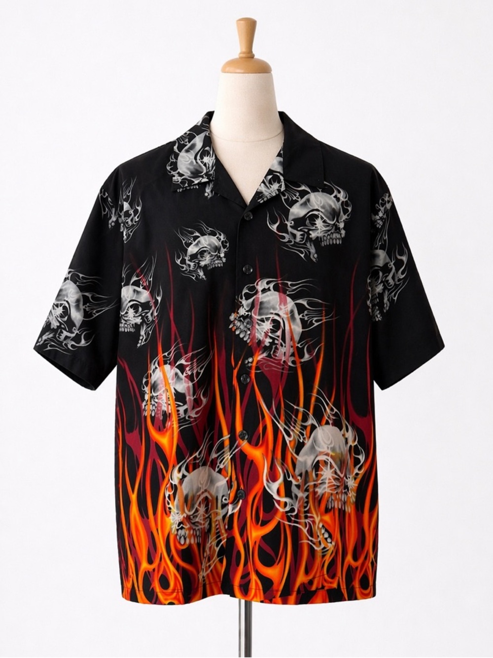 Breakdown Flames & Skulls Design Men's Button Front Camp Lounge Casual Shirt L